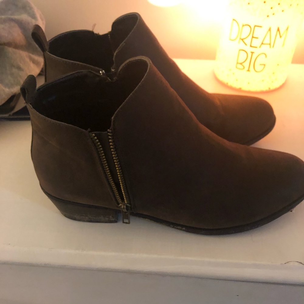 Pierre Dumas booties